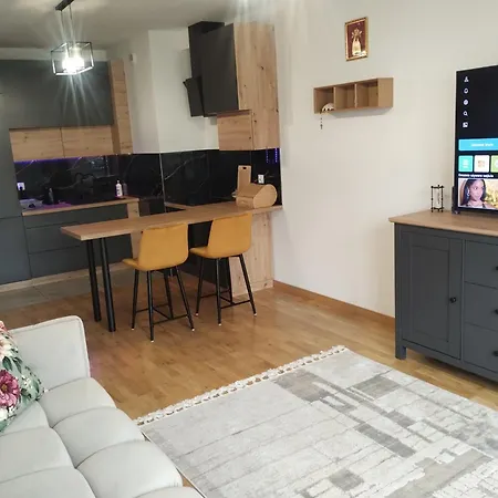 Lägenhet Nowoczesny 400 M Od Plazy Prywatny Ogrodek Ełk
