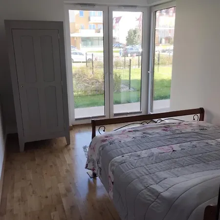 Lägenhet Nowoczesny 400 M Od Plazy Prywatny Ogrodek