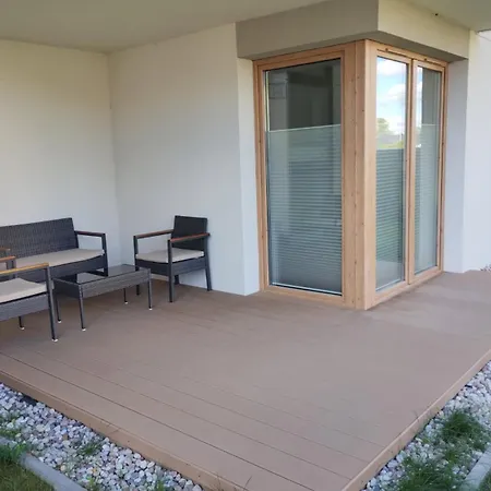 Nowoczesny 400 M Od Plazy Prywatny Ogrodek Ełk